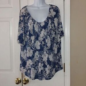 SJS  blue and off white floral top Sz 3X